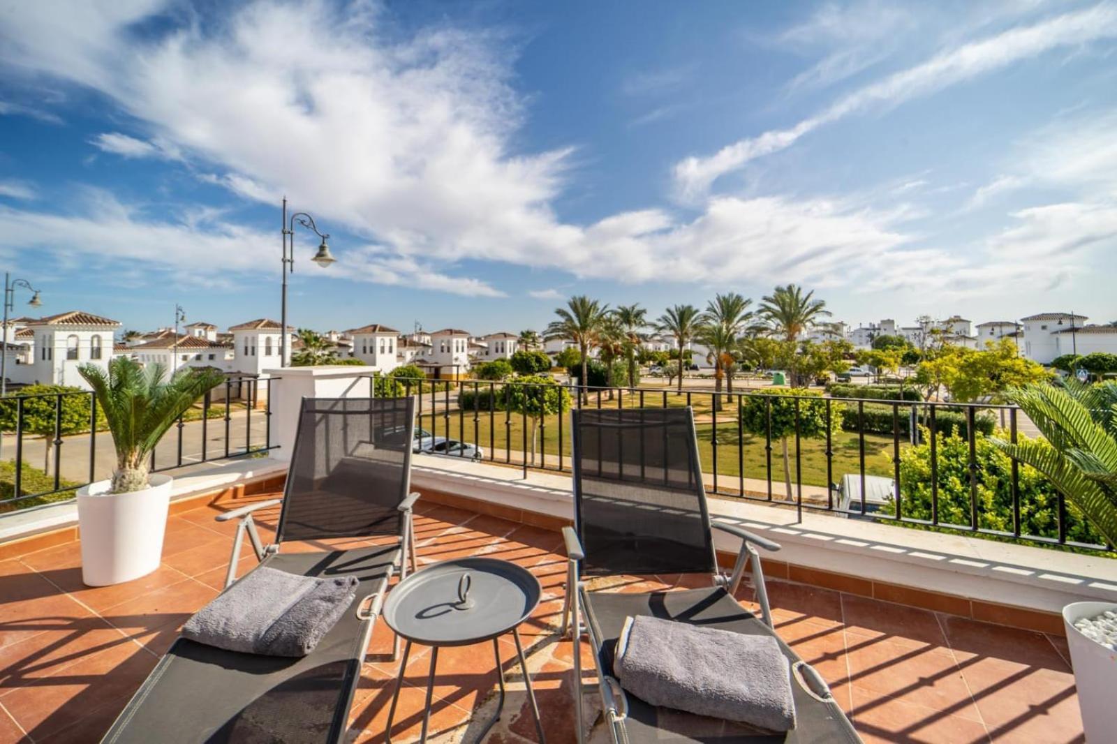 Villa Mit Privatem Pool, Zentrumsnah Roldán المظهر الخارجي الصورة